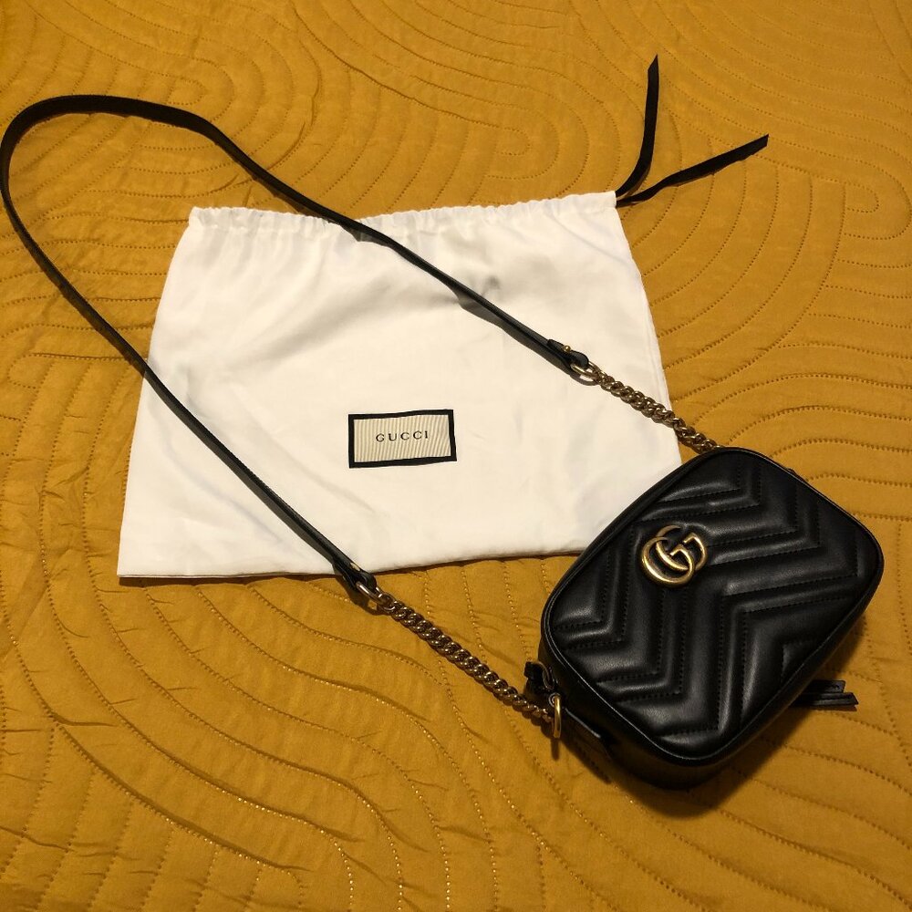 Black Gucci GG Marmont small leather crossbody chain bag